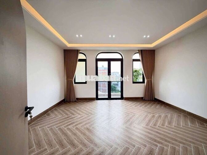 Siêu Phẩm 5m x 24m. 6 Tầng Thang Máy đẹp mê 1/ Ngắn Lê Văn Khương
