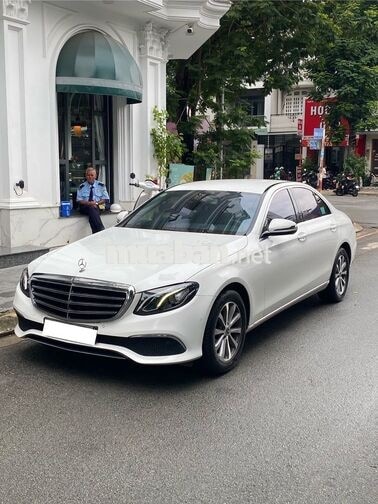 Bán E200 Facelift 2019 nguyên zin 1 chủ từ đầu