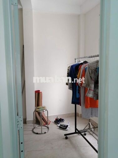 Nhà kiệt Lê Duẩn ủy ban Tân Chính cũ