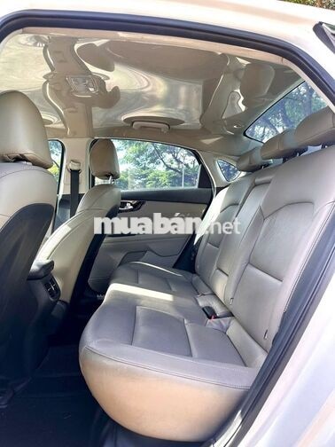 Kia Cerato 1.6AT Deluxe - 2019. Mẫu mới