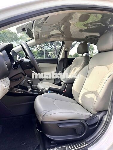 Kia Cerato 1.6AT Deluxe - 2019. Mẫu mới