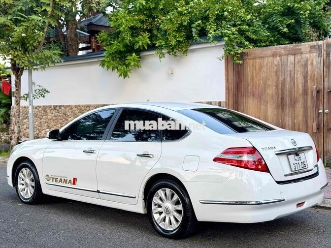 Nissan Teana 2.0AT 2010 Trắng Tự động