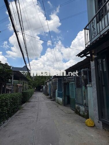BÁN NHÀ  2MT DT:4X9M2 -1 LẦU -VỊ TRÍ ĐẸP GẦN CHỢ BÀ ĐIỂM -GIÁ 1.5T TL