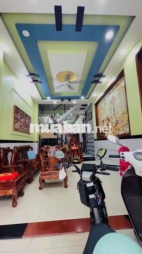 730/ Hương lộ 2, DT: 4x15, 3 tầng, 4PN-4WC
