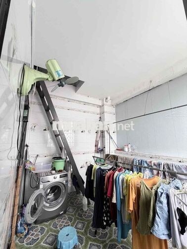 730/ Hương lộ 2, DT: 4x15, 3 tầng, 4PN-4WC