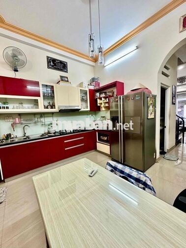 Nhà mới Âu Dương Lân P3 Q8-4x15m-4 tầng 5PN 4WC-chỉ 25 tr
