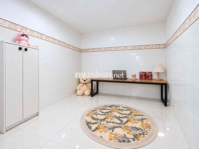 PHÒNG GÁC FULL NỘI THẤT, CỬA SỔ TRỜI - KHU K300 TÂN BÌNH