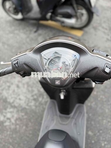 Honda Vision 2025 Bản đặc biệt Nâu vàng đồng