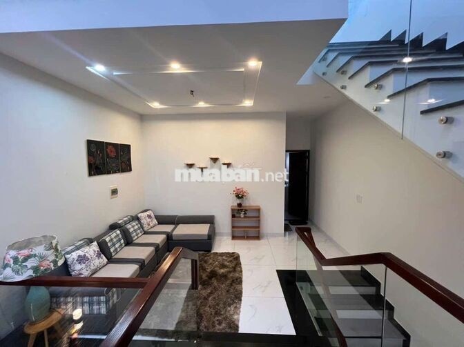 CHO THUÊ NHÀ NGUYÊN CĂN MT ĐẸP HÒA QUÝ