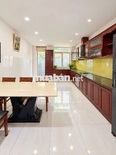 Bán nhà 4x20m, 4 tầng, MT Phạm Thị Tánh, P.4, Q.8