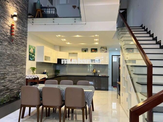 CHO THUÊ NHÀ NGUYÊN CĂN MT ĐẸP HÒA QUÝ