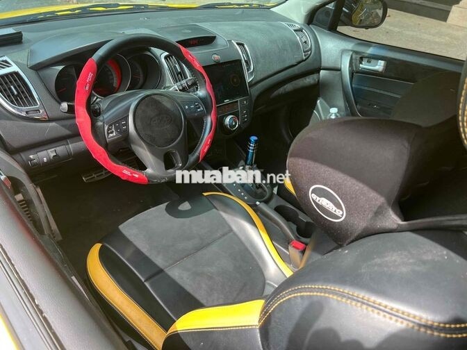 Kia Koup 2010 Vàng 2 cửa