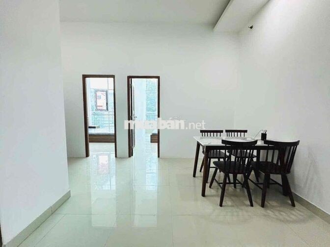 Cho thuê căn 2PN rộng thoáng (65m2) máy giặt riêng Hùng Vương Q5