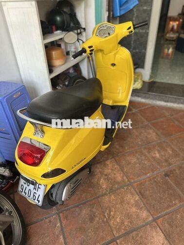 Piaggio Vespa LX125 Vàng 33609 km Có trầy xước nhẹ