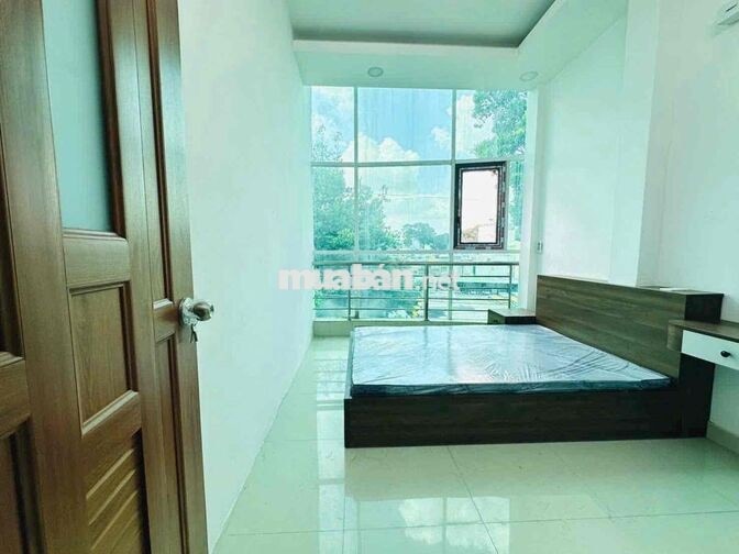 Cho thuê căn 2PN rộng thoáng (65m2) máy giặt riêng Hùng Vương Q5