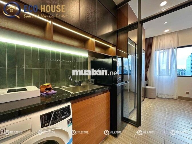 CĂN HỘ DỊCH VỤ LUXURY TÁCH BẾP CỬA SỔ TRỜI FULL NỘI THẤT CAO CẤP