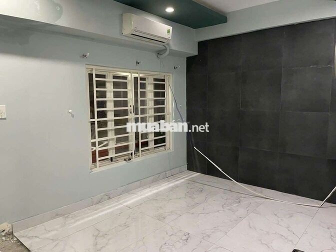 nhà nc rông rãi 5,5x10 trệt lầu 2pn 2vs CMT8 P13 Q10