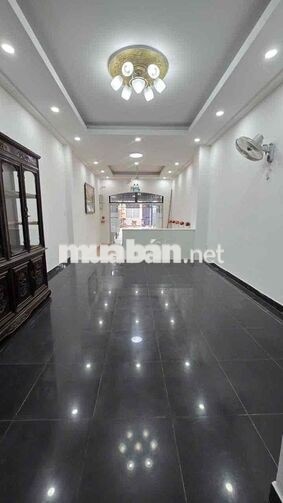 Mặt bằng kinh doanh mặt tiền ngay chợ thị nghè diện tích 60m2