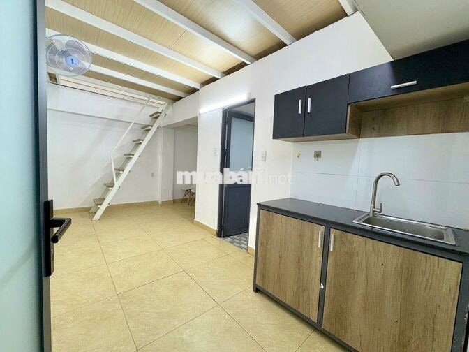 DUPLEX FULL NỘI THẤT, TH MÁY - GÁC CAO 2M KH ĐỤNG ĐẦU NGAY QUANG TRUNG