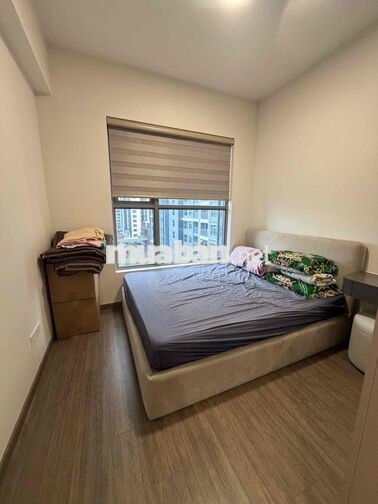 Căn 2PN/2WC 79.7m2, full nội thất, view hồ bơi