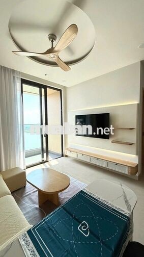Cho thuê căn góc 2 phòng ngủ tầng 20 toà Panoma view sông Hàn