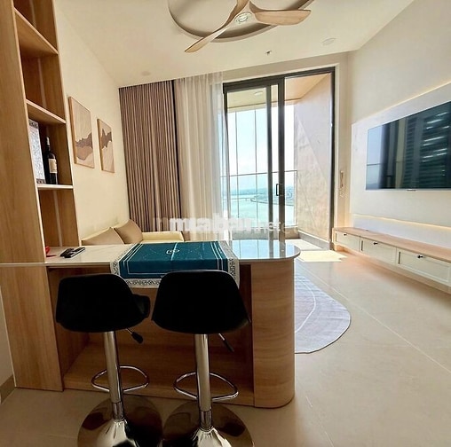 Cho thuê căn góc 2 phòng ngủ tầng 20 toà Panoma view sông Hàn
