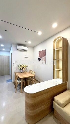 Cho thuê căn góc 2 phòng ngủ tầng 20 toà Panoma view sông Hàn