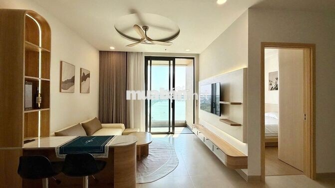 Cho thuê căn góc 2 phòng ngủ tầng 20 toà Panoma view sông Hàn