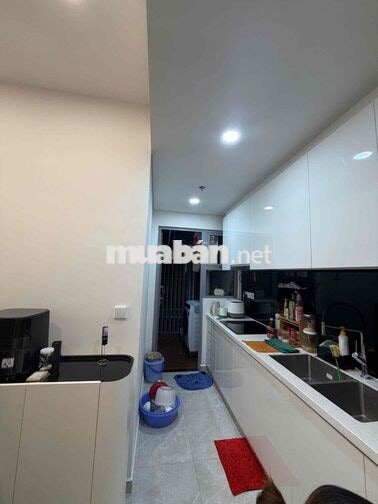Căn 2PN/2WC 79.7m2, full nội thất, view hồ bơi