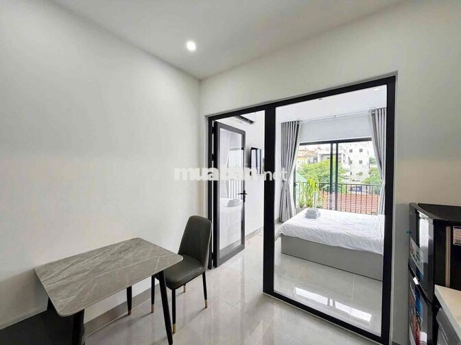 CHO THUÊ CĂN HỘ BAN CÔNG FULL NT GẦN CHỢ BẾN THÀNH - GA METRO QUẬN 1