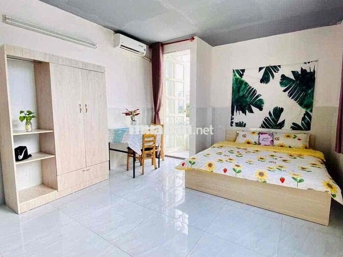Studio 25m2 đầy đủ nội thất, ban cong, cửa sổ. Gần Bùi Viện, Lancaster