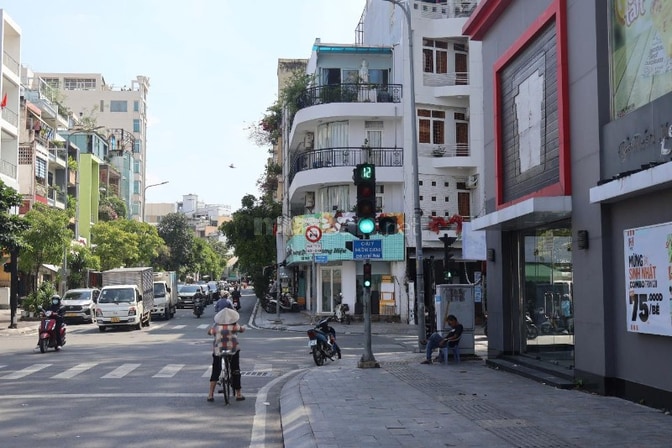 Cho thuê nhà GÓC 2MT số 2 Nguyễn Huy Tự, Phường Đa Kao, Quận 1, Hồ Chí