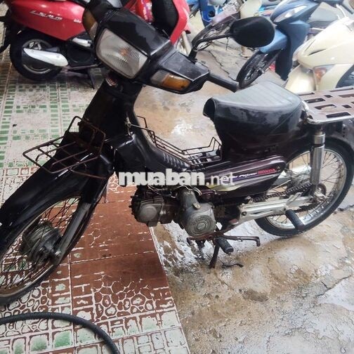 Honda Dream Đen Xe số