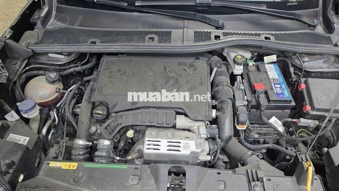 Peugeot 2008 2022 GT-Line 1.2Turbo,màu đen,6v km