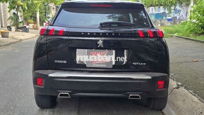 Peugeot 2008 2022 GT-Line 1.2Turbo,màu đen,6v km