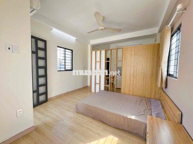 🔥Cho thuê 1PN Ban Công_Giá Rẻ_Rộng Thoáng_Đối Diện Bắc Hải/ Thành Thai