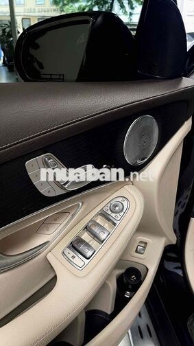 Mercedes-Benz GLC300 AMG 2020 Đen 45.678 Miles