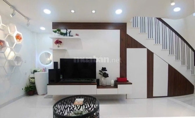 Nhà 4 lầu đẹp Cao cấp hẻm xe hơi Lê Văn Sỹ, P14, Q3, giá: 8 tỷ.