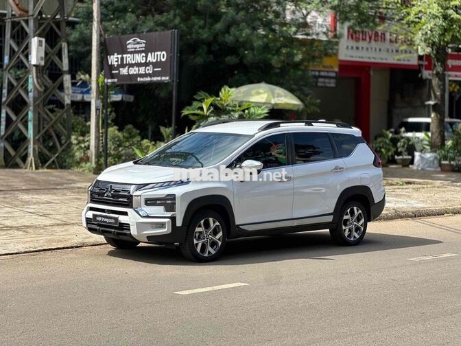 Mitsubishi Xpander Cross 2023 Trắng 7 chỗ Tự động