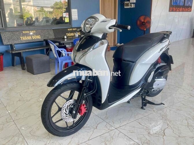 Honda SH Mode 2018 Trắng đen 25.000 km