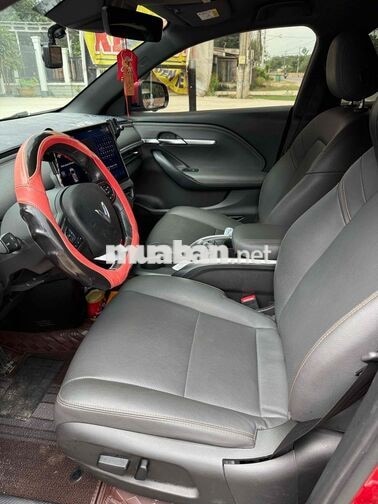 VinFast VF6 bản b lut 2024 Đỏ