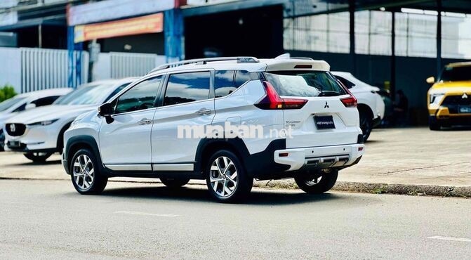 Mitsubishi Xpander Cross 2023 Trắng 7 chỗ Tự động