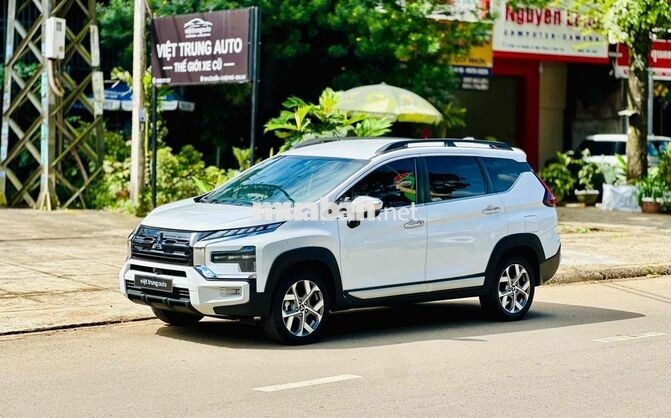 Mitsubishi Xpander Cross 2023 Trắng 7 chỗ Tự động