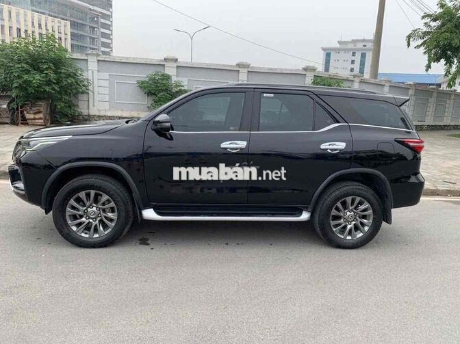 Fortuner Full Xăng Tự động 2021 Đen 2 cầu 30/5 sô