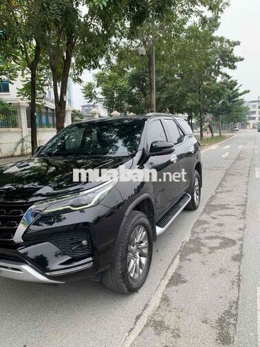 Fortuner Full Xăng Tự động 2021 Đen 2 cầu 30/5 sô