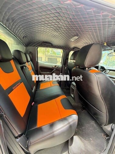 Xe bán tải Ford Ranger Wildtrak Trắng