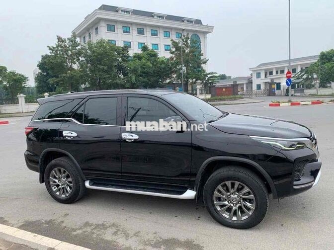 Fortuner Full Xăng Tự động 2021 Đen 2 cầu 30/5 sô