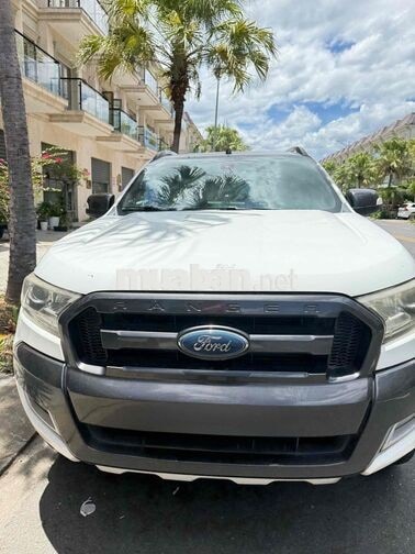 Xe bán tải Ford Ranger Wildtrak Trắng