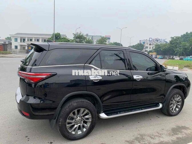 Fortuner Full Xăng Tự động 2021 Đen 2 cầu 30/5 sô