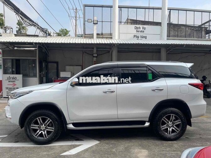 Bán Fortuner dầu AT 2022 mẫu mới - Xe đẹp đi kỹ